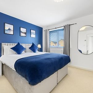 Lovely Manchester House , Quiet Neighborhood, 6Mins To Coop Live Arena, Etihad Stadium & City Centre With Wifi & Free Private Parking