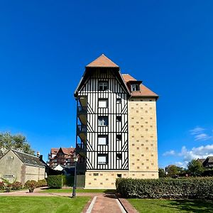 Studio En Rez De Jardin Deauville Centre Et Plage