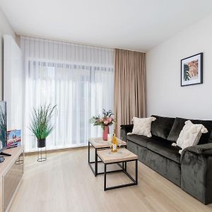 Modern Studios With Air Conditioning In Downtown Krakow By Noclegi Renters