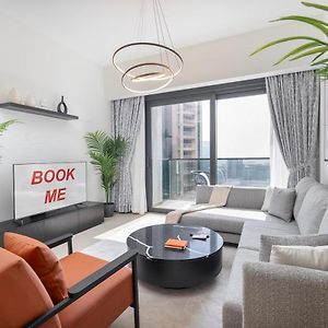 Gorgeous 2-Bedroom In Downtown Dubai, Near Burj Khalifa!