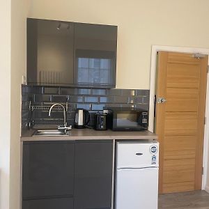 Grays Inn Road - Room 1