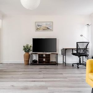 Cozy 3Br Home - Games - Sleeps 9