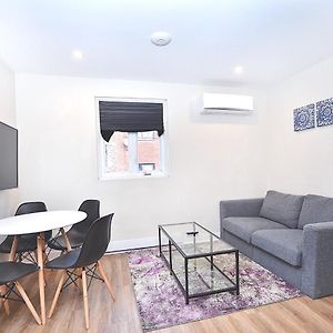 Appartement à 3 Chambres à Coucher