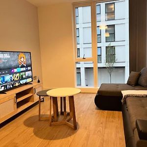 Appartement à 2 Chambres à Coucher