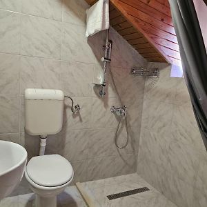 Appartement à 4 Chambres à Coucher