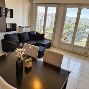 Appartement à 2 Chambres à Coucher