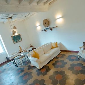 Appartement de Luxe à 2 Chambres à Coucher