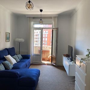 Appartement à 3 Chambres à Coucher