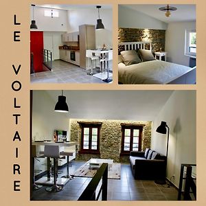 Le Voltaire