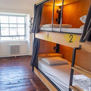 Chambre Juste Pour Hommes Dortoir