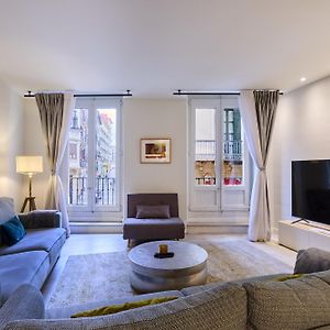Appartement à 3 Chambres à Coucher
