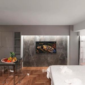 Chic Studio In Athens Center