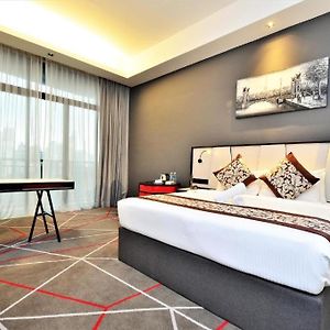 The Oak Suite At Menara M101 Kl