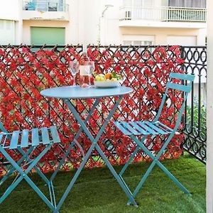 - - Superbe Studio Avec Balcon - Nice Centre - -
