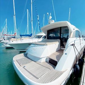 Sejour De Reve Sur Un Yacht Linge Et Menage Inclus