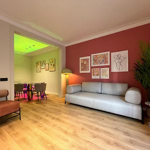 Appartement à 4 Chambres à Coucher