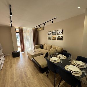 Appartement de Luxe à 2 Chambres à Coucher