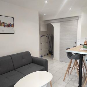 Appartement à 2 Chambres à Coucher