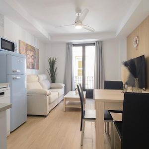 Apartamentos J De La Alhambra