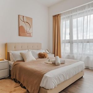 Appartement à 2 Chambres à Coucher