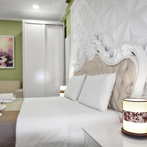 Chambre Standarde Lit Queen-Size