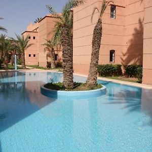 Riad Saif Piscine Palmeraie