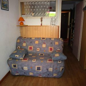 Studio Lit King-Size