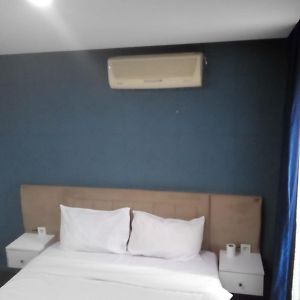 Elite Brand Hotel