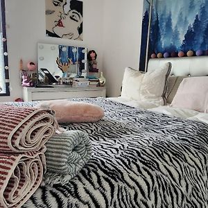 Appartement à 2 Chambres à Coucher