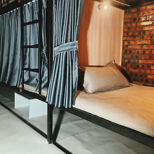Dormitory Room Mixed