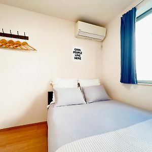 Appartement à 2 Chambres à Coucher