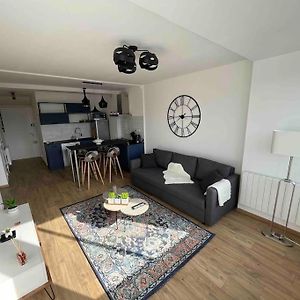 Plein Centre-Ville T2 Refait A Neuf