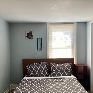 Clover 2900 - Apartment And Rooms With Private Bathroom Near Washington Ave South Philly