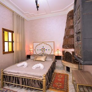 Chambre Budgétée Lit King-Size