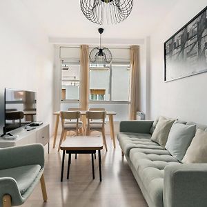Appartement à 3 Chambres à Coucher