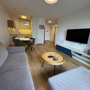 Appartement à 2 Chambres à Coucher