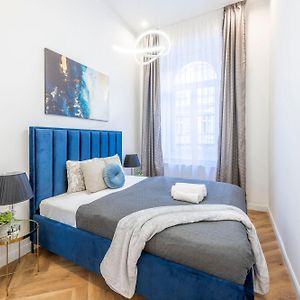 Charming E24 Grand Residence Next To The Andrassy Fashion St