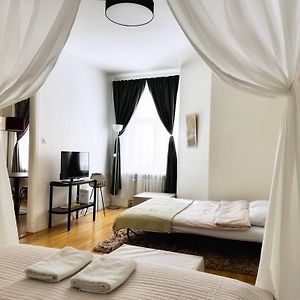 Appartement de Luxe à 1 Chambre à Coucher