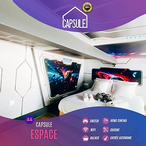 Capsule Espace-Jacuzzi-Cinema-Nintendo Switch