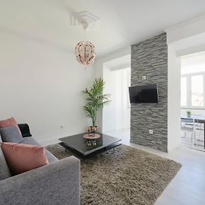 Appartement à 2 Chambres à Coucher