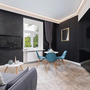 Marylin Studio - Czysta 5 Street