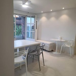Appartement à 3 Chambres à Coucher