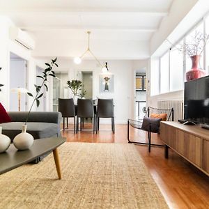 Appartement à 2 Chambres à Coucher