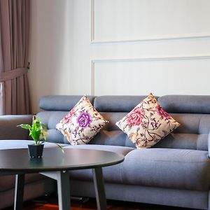 Appartement de Luxe à 2 Chambres à Coucher