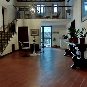 Lo Studio Nel Borgo