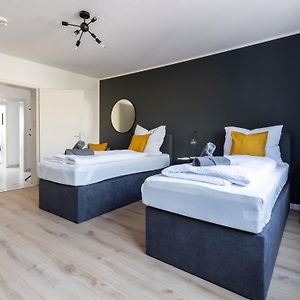 Appartement à 2 Chambres à Coucher