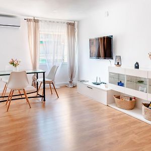 Appartement à 4 Chambres à Coucher