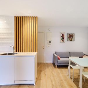 Appartement à 2 Chambres à Coucher