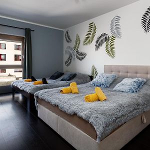 Appartement à 3 Chambres à Coucher