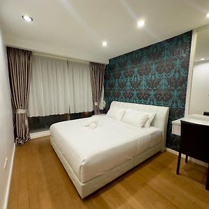 Fairlane Residences Suites By Angel